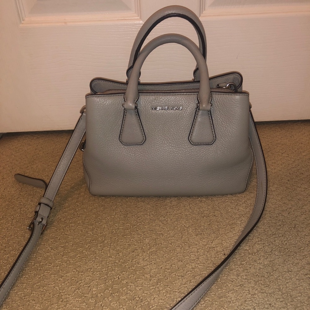 Crossbody purse